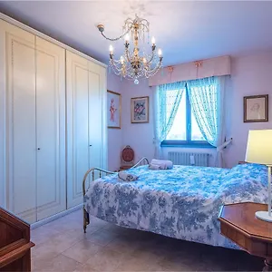 https://il-bosco-di-re-guesthouse-camera-matrimoniale.emilia-romagnahotels.net